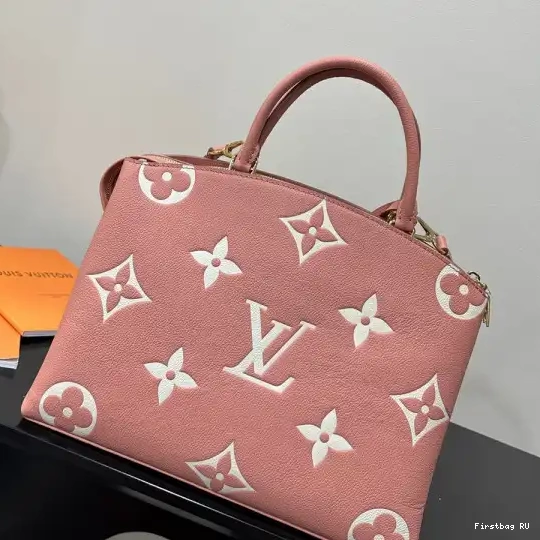 Firstbags ru GRAND PALAIS LOUIS VUITTON 0624